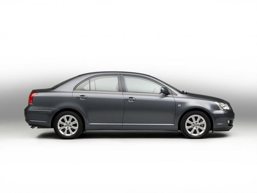  Toyota Avensis Sedan 2003 года  (фото 10 из 30)